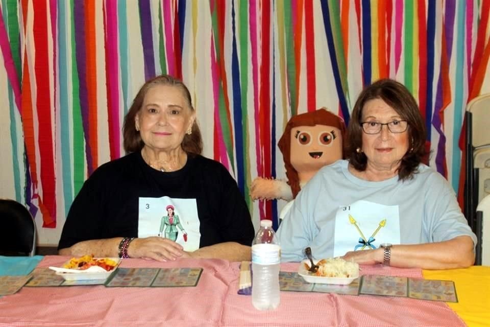 Blanca Rodríguez de Rangel y Martha Cavazos de Rangel