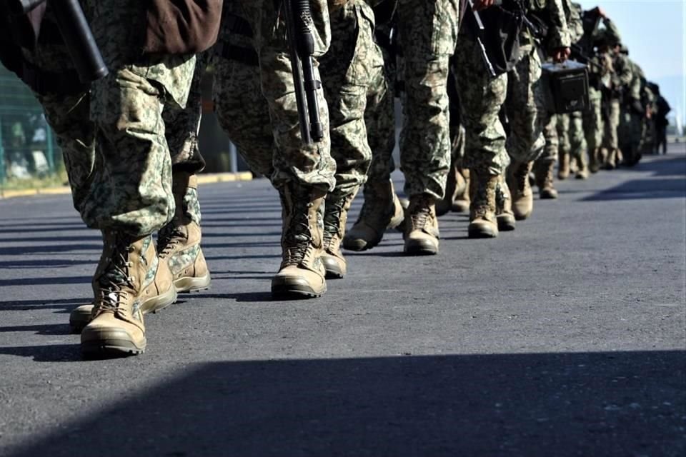 Los soldados salieron a las 06:50 horas de la Base Aérea Militar 1 en Santa Lucía, en CDMX.