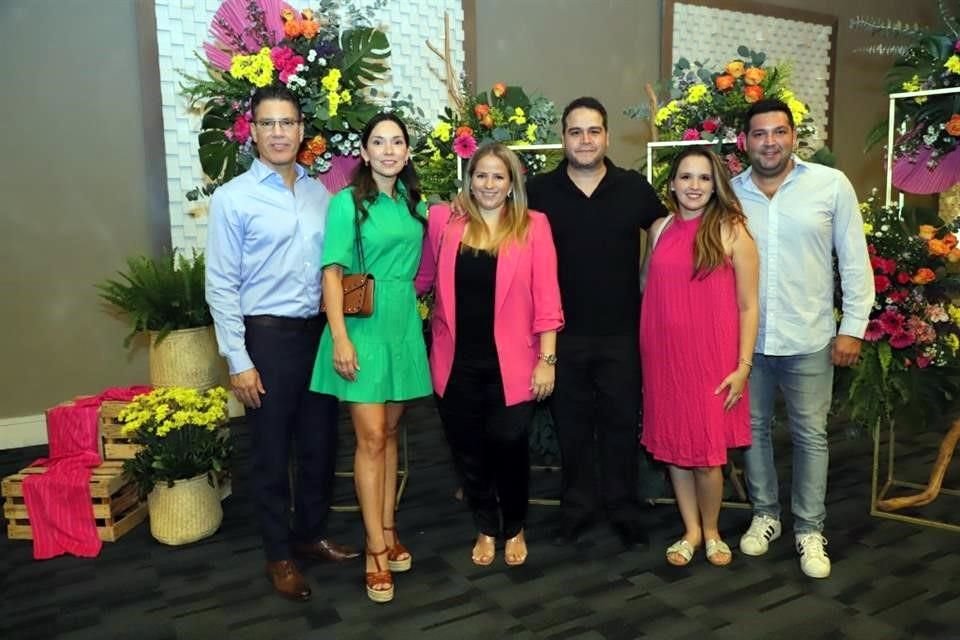 Jorge Meléndez, Mariana Álvarez, Celeste Ochoa, Armando Padrón, Thelma Zambrano y David Villarreal