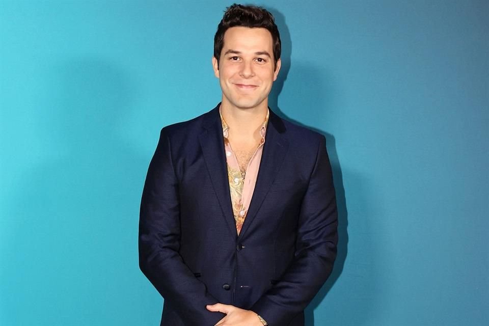 Skylar Astin