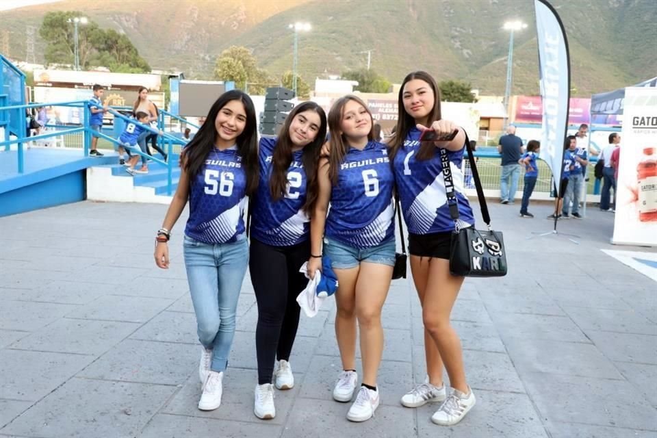 Isabel de León, Valeria Martínez, Natalia Rivas y Regina Flores