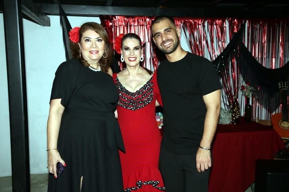 Mireya Cerda, Celina Villarreal de González y Héctor González