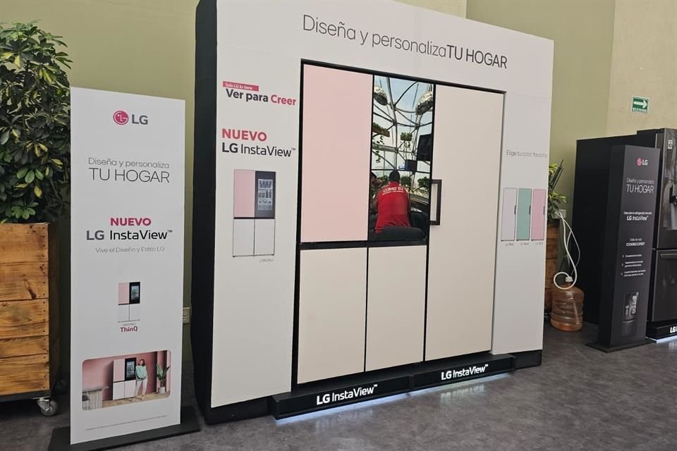 LG presentó en México su nueva línea de refrigeradores Instaview, nombre que lleva gracias a la innovación que permite ver el interior del refrigerador.