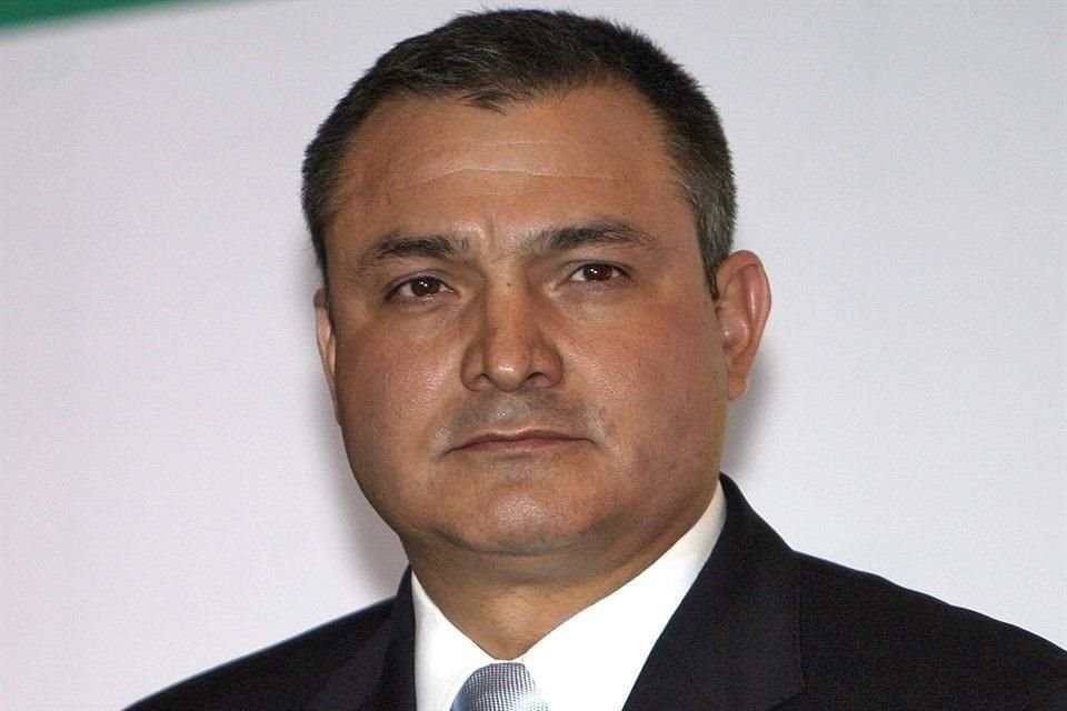La familia de empresarios Weinberg son señalados como prestanombres del ex Secretario de Seguridad federal, Genaro García Luna.