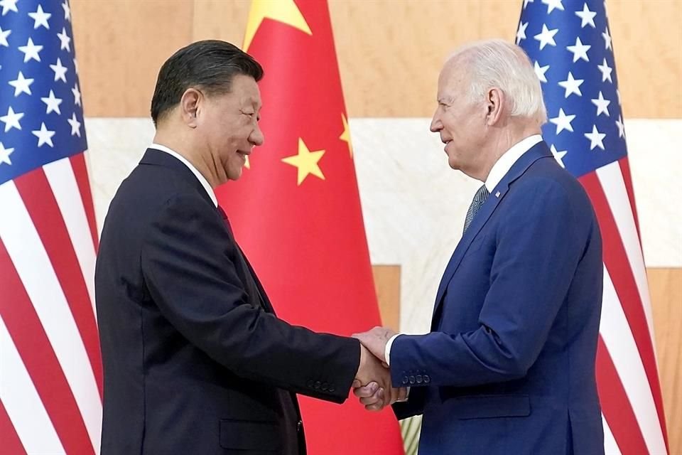 El Presidente de Estados Unidos, Joe Biden, junto a su homólogo Xi Jinping, en la cumbre del G20 en Indonesia en noviembre de 2022.