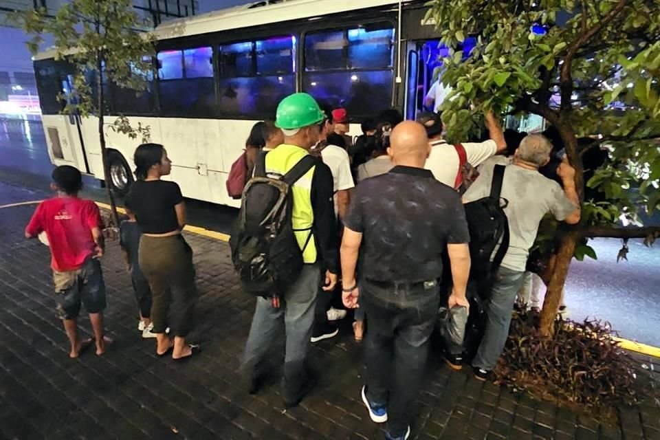  Esta cifra es la más alta registrada desde diciembre pasado, cuando este factor se agregó a la encuesta. 