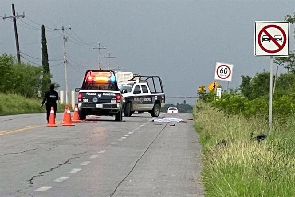 Se trata de un hombre de entre 30 a 40 años y el cual vestía sólo un pantalón de mezclilla, estaba sin playera y descalzo.