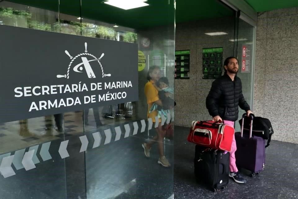 A finales de junio, el director del AICM, Carlos Velázquez, indicó que el Gobierno absorbería la deuda de 4 mil 200 millones de dólares producto de la cancelación del NAIM.