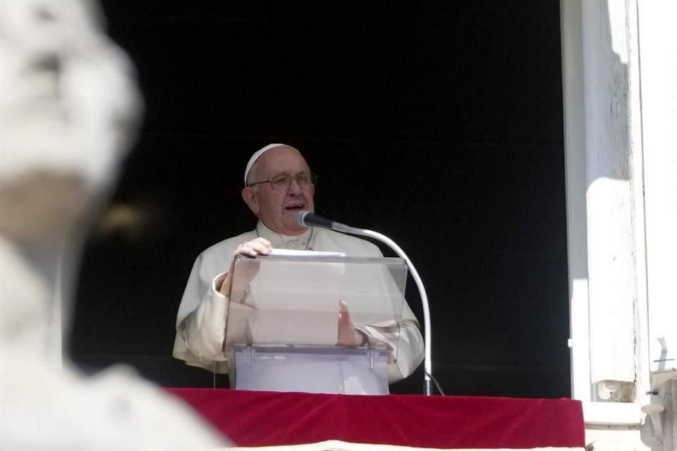 El Papa llamó a terminar la violencia en Israel y Gaza en su discurso semanal a los fieles en la Plaza de San Pedro.