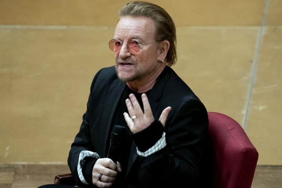 Durante su presentación en Las Vegas, Bono rindió un homenaje a los 260 fallecidos en un festival de música en Israel.