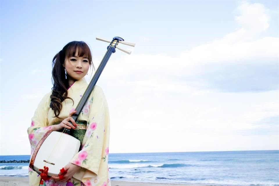 Chie Hanawa es una reconocida intérprete del tsugaru shamisen, una especie de banjo de cuello largo con tres cuerdas.