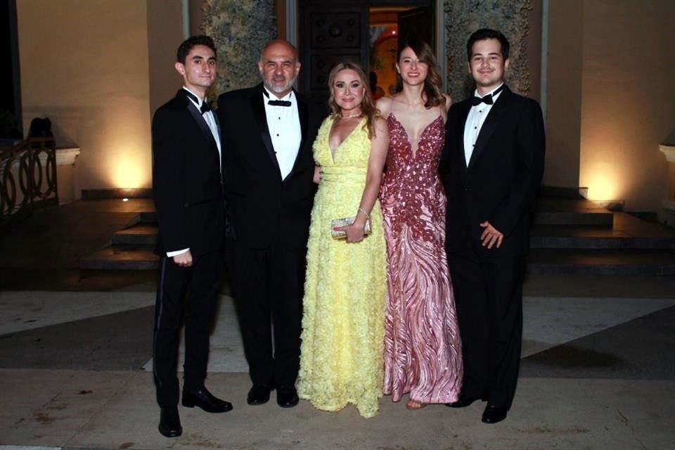 Sergio Rendón, Sergio Rendón, Virginia de Rendón, Andrea Rendón y Bocaranda