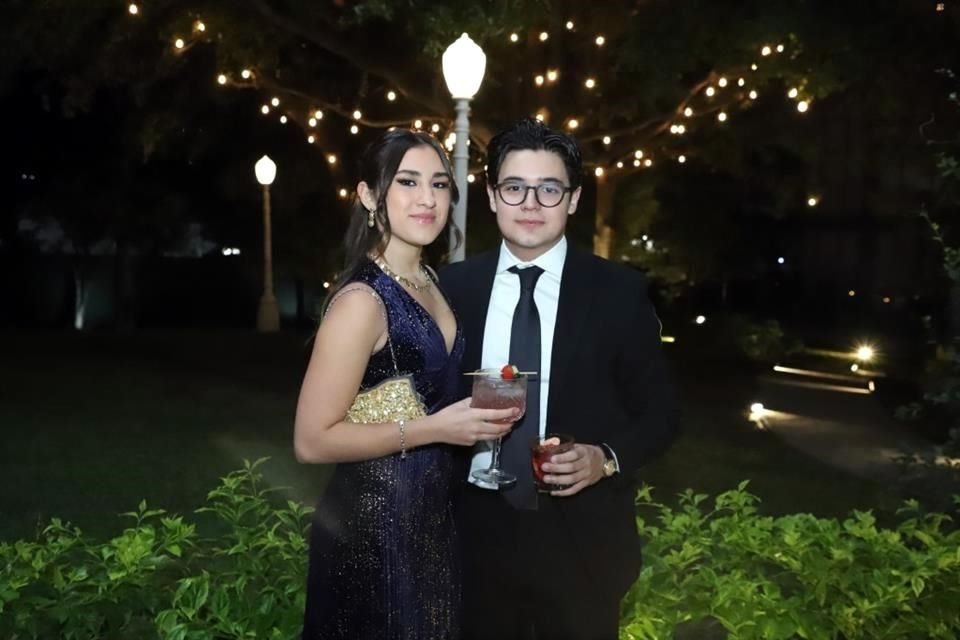 Julia Carbajal y Emilio Acosta