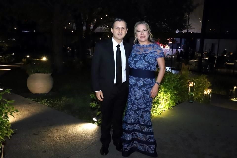 Rogelio Mahuad y Karla Osuna