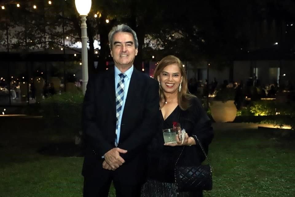 Roberto Robles y Teresa de Robles