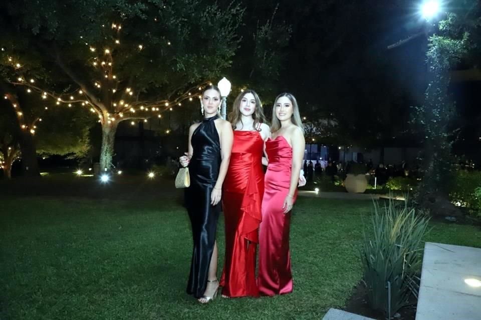 Gladys Manzur, Andrea de León y Paola Cavazos
