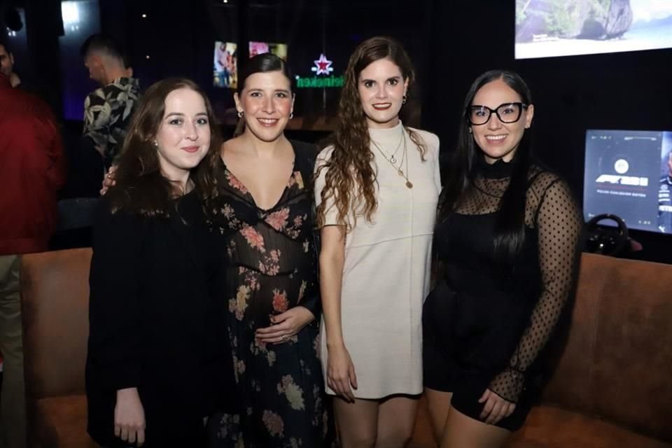 Marlene Cavazos, Diana de León, Jowy Weigend y Ana Quintanilla