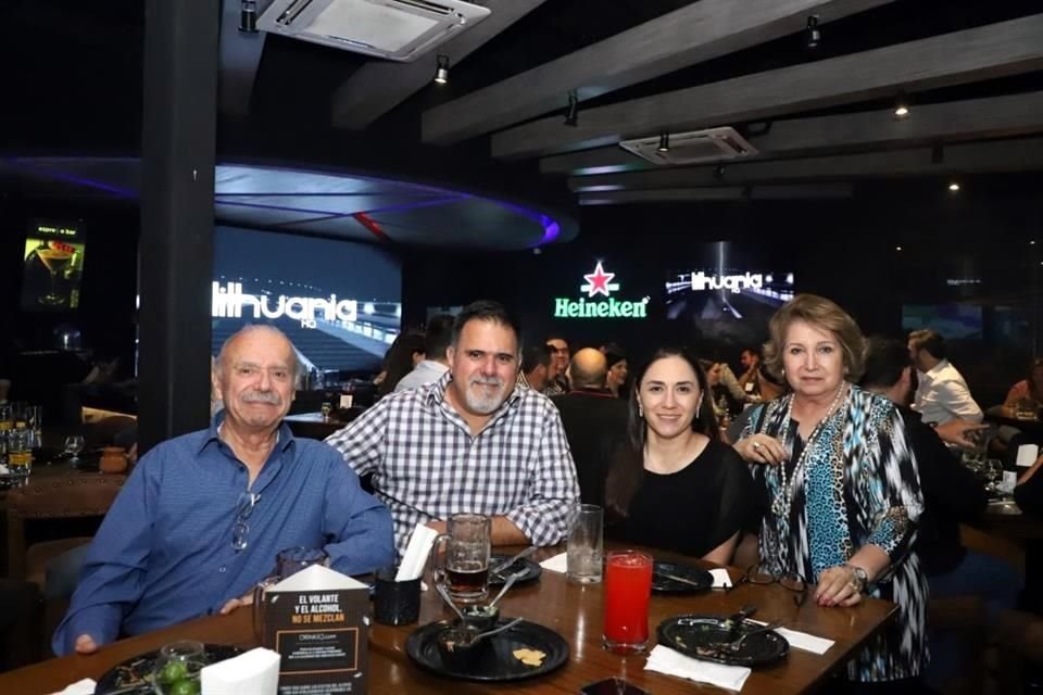 Rafael Espeleta, Rodolfo Espeleta, Martha Alanís y María Guadalupe Tejada