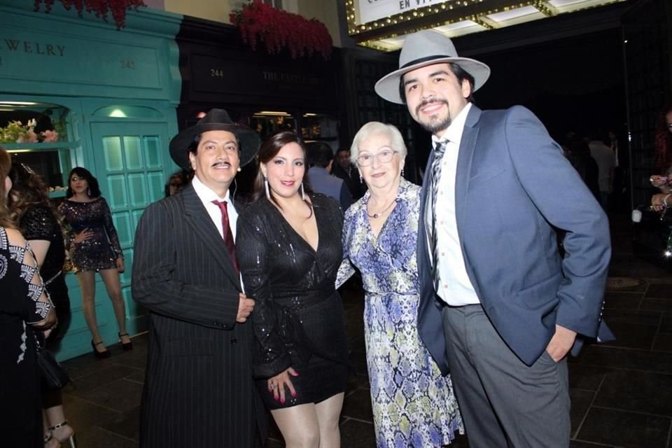 Gerardo Blanco, Ana Lucía becker, Ileana Barrera y Octavio May