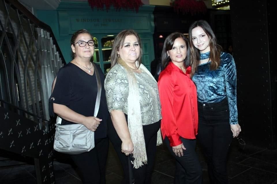 Martha Martínez, Paty Rodríguez, Sandra González y Carolina Garza