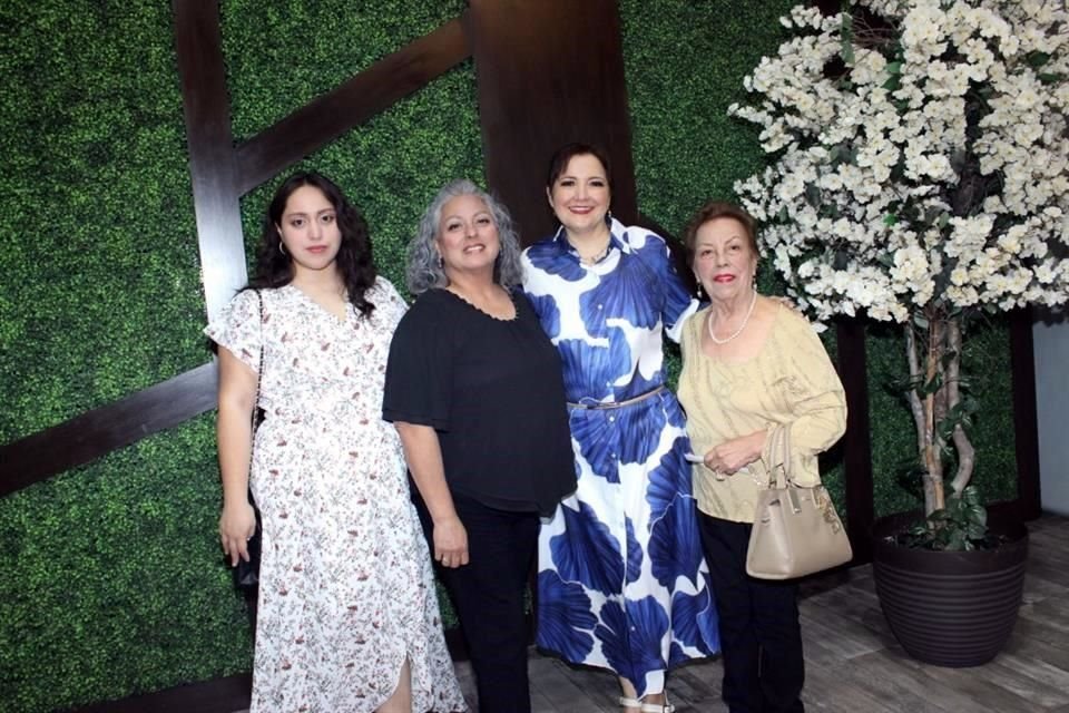 Cecilia Mata, Socorro Quintanilla, Brenda Villarreal y Socorro Gaytán