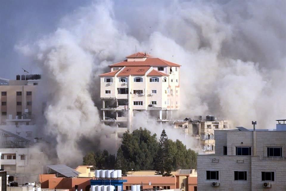 Israel declaró la guerra a Hamás tras un impactante ataque por tierra, aire y mar por parte de los islamistas con base en Gaza.