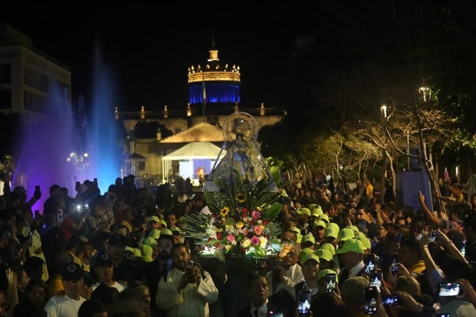 Una multitud de fieles acompañó a la Virgen de Zapopan en la Misa de Patrocinio.