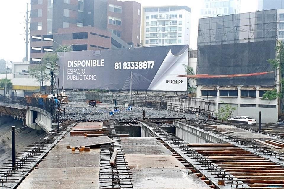 La demolición de la barrera central de concreto y el retiro de luminarias en Antonio L. Rodríguez causará cierres viales.