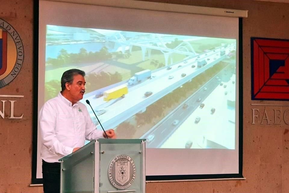 Hernán Villarreal, Secretario de Movilidad del Estado.