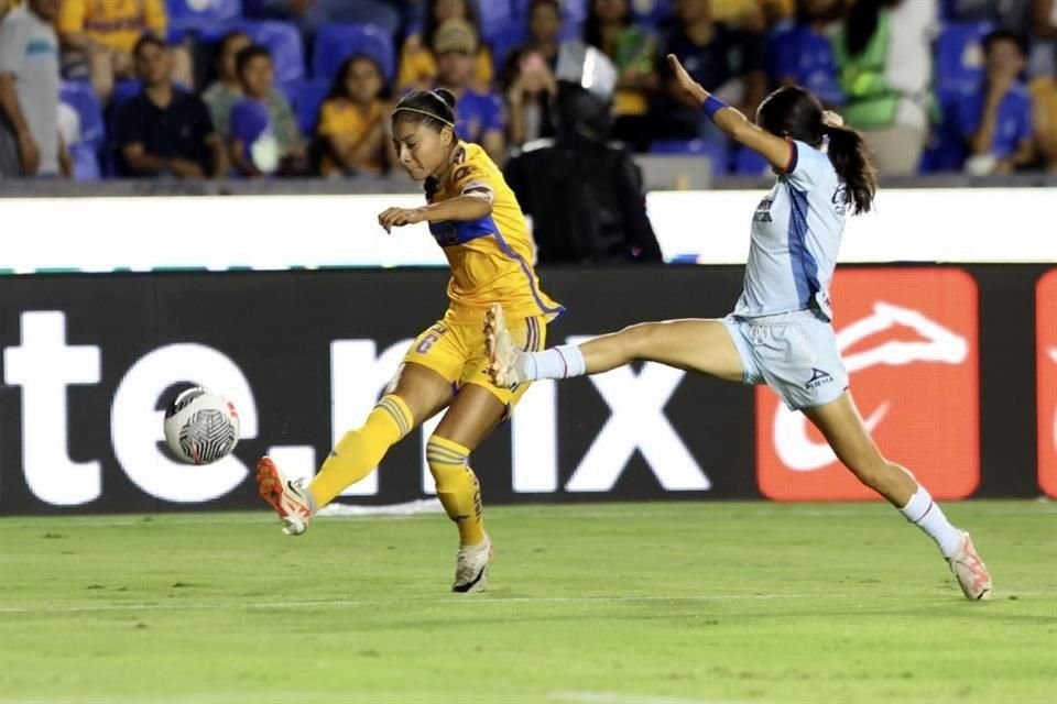 Imágenes del partido entre Tigres Femenil y Cruz Azul.