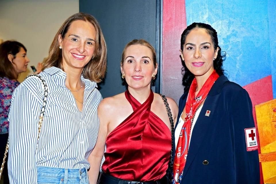 Mónica de Guzmán, Gaby Maiz de Zambrano y Gaby García