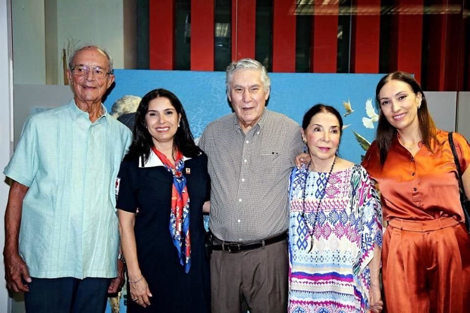 Agustín Faudoa, Mónica Díaz de Zambrano, Manuel Díaz, Blanca Díaz y Blanca Díaz de Cantú