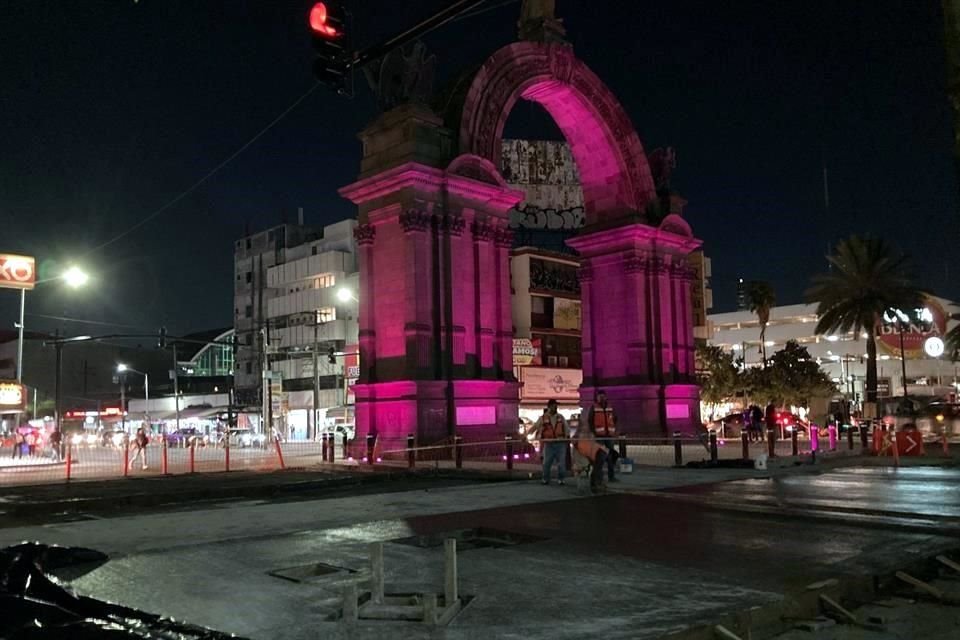 Monterrey reconoce retraso en primeras obras en torno al Arco de  Independencia; mantienen esfuerzos para sostener plan original de un mes.