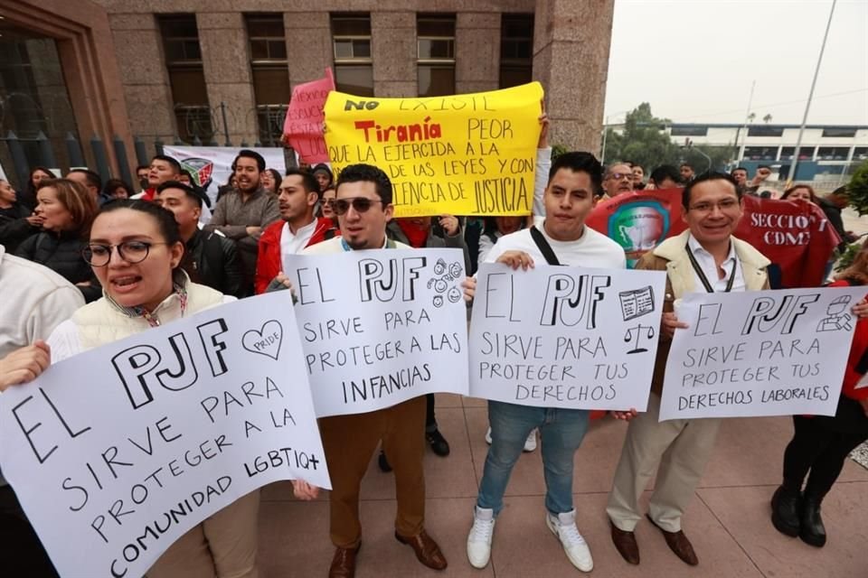 Trabajadores de Instituto de la Judicatura Federal demandan poner fin al agandalle.