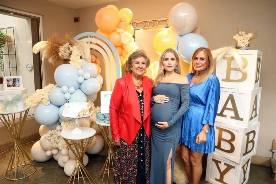 Lilia Sandoval Monrroy, Grace Mondragón y Graciela Muñoz Reyes