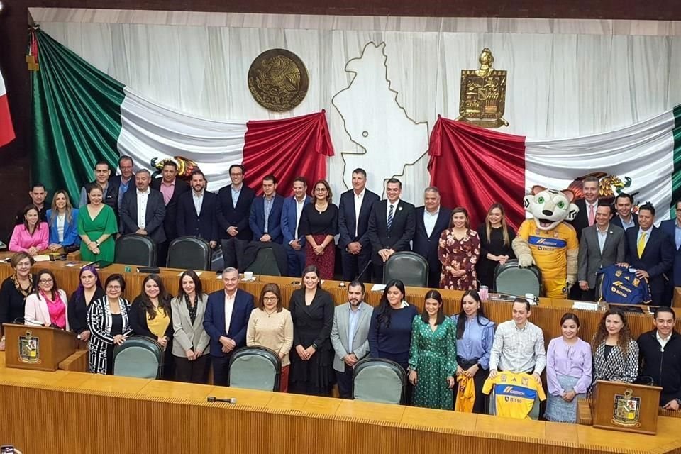 Tigres recibió un homenaje de parte del Congreso Local en sesión solemne.