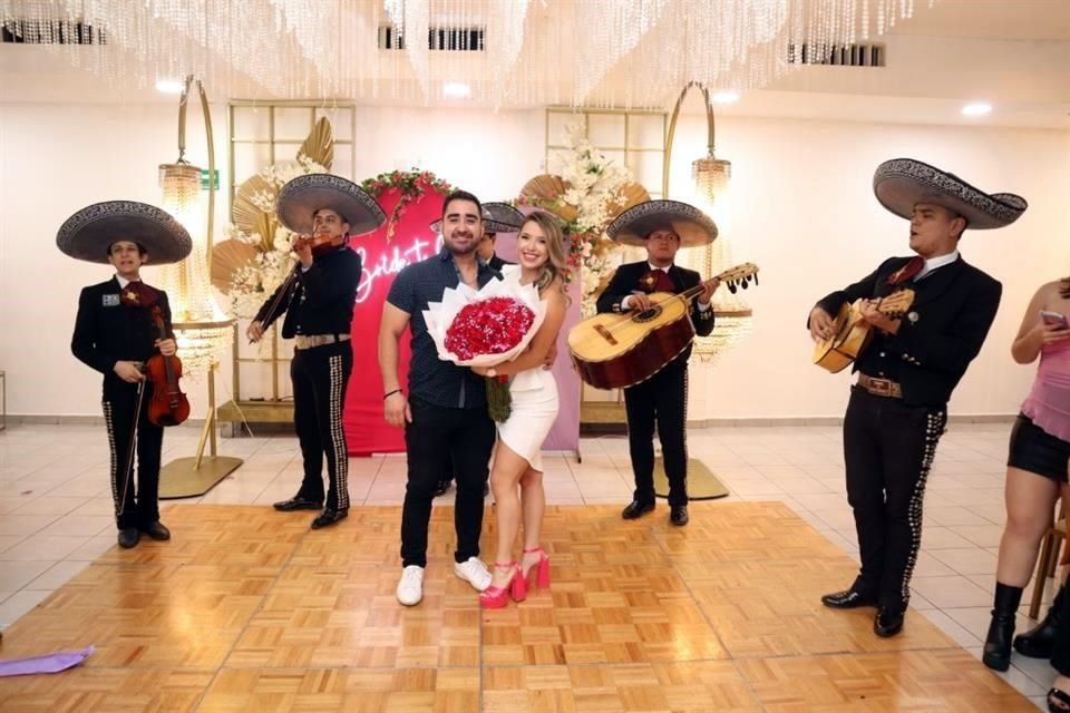 Daniel Onofre y Alexia Álvarez Torres