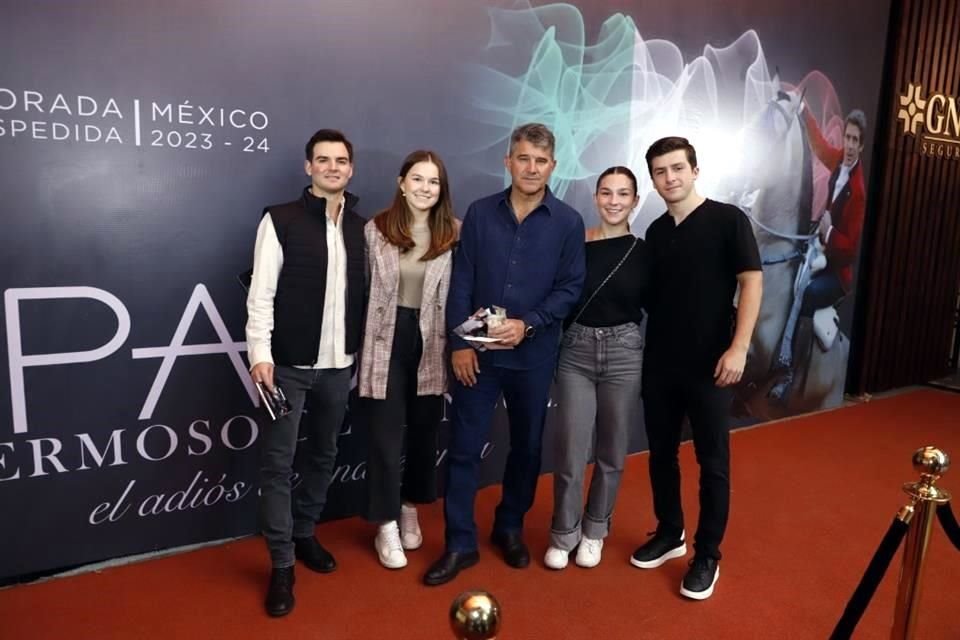 Juan Pablo Sada, Cecilia Guerra, Andrés Guerra, Cordelia Guerra y Alejandro González