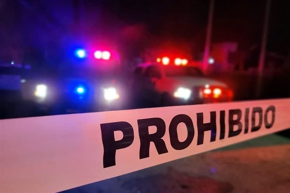 La mujer sufrió 10 heridas de arma blanca en el tórax, una más en el cuello y otra en la pierna derecha. 