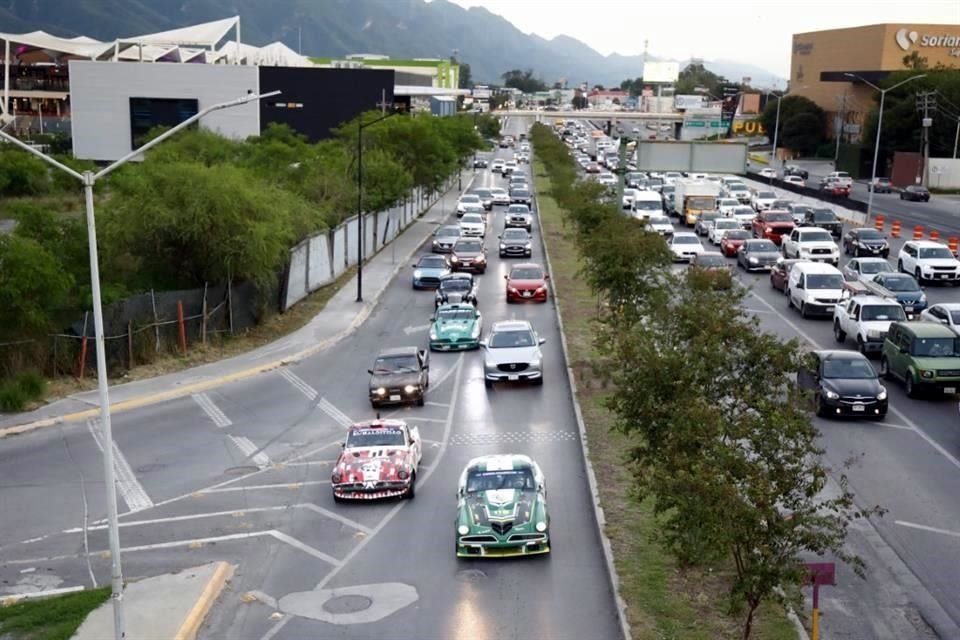 Llega a Monterrey Carrera Panamericana ¡con todo y trafical!