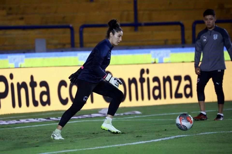 Más del amiente en el Clásico Regio Femenil.