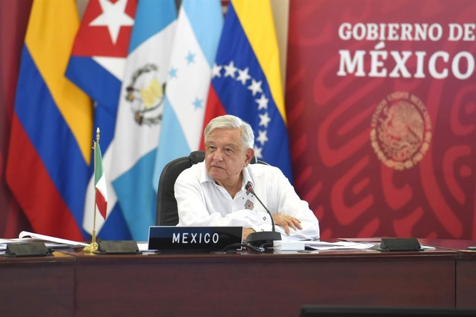 AMLO señaló que no se puede seguir esperando que EU tome iniciativa en tema migratorio y que es necesaria la unión de países del continente.