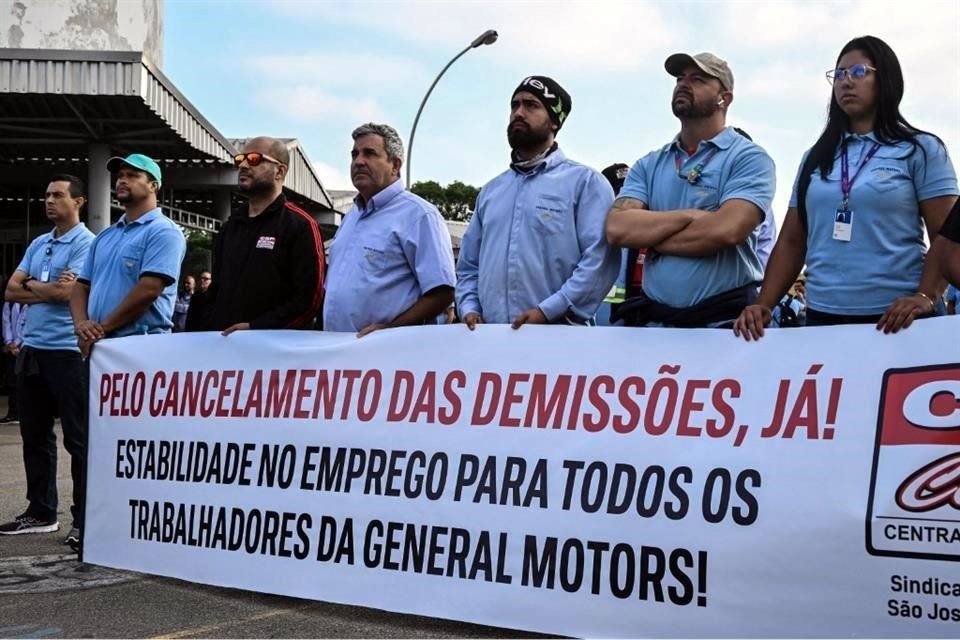 General Motors realizó recortes en tres fábricas de Brasil: Sao Jose dos Campos, Sao Caetano do Sul y Mogi das Cruzes, todas ellas en el estado de Sao Paulo.