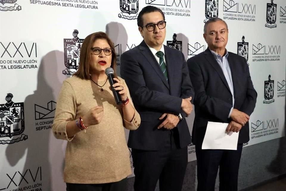 Diputados locales de MC dijeron que es urgente que le den la licencia al Mandatario estatal para poder inscribirse como precandidato a la Presidencia.