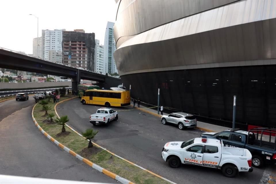 El 18 de octubre, dos hombres, padre e hijo, fueron asesinados afuera de Paseo Interlomas.