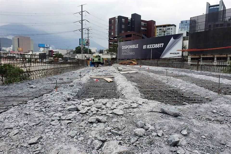 Según el Municipio, ayer venció el plazo para retirar el concreto y realizar un nuevo vaciado.