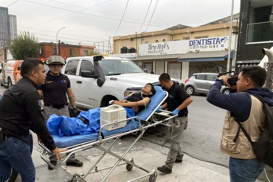 Uno de los alumnos lesionados fue trasladado al hospital.