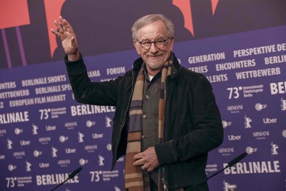 Netflix y Steven Spielberg se unen para a la plataforma la docuserie 'La Vida en Nuestro Planeta', un drama sobre la vida en la Tierra.