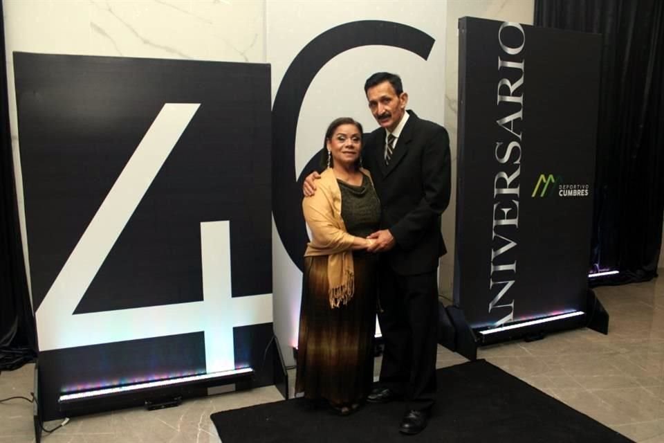 Martha Torres de Elizondo y Rogelio Elizondo