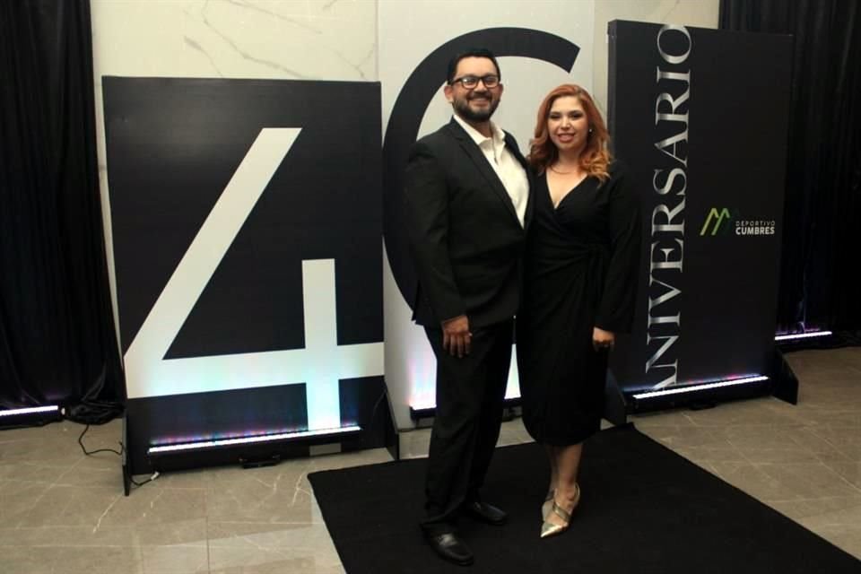 Orlando Rodríguez y Erika Martínez